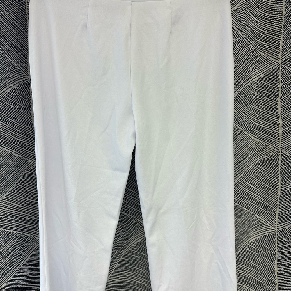 Fashion Nova White High-Waisted Pants <<<273>>> - Picture 6 of 8